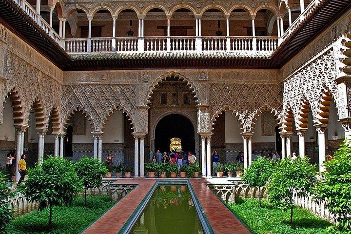 Seville Private Walking Tour with Alcazar & Cathedral Tickets