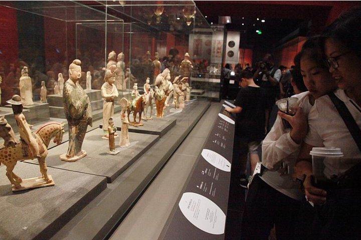 Xi'an Cultural Tour: Highlights of Museums Collection