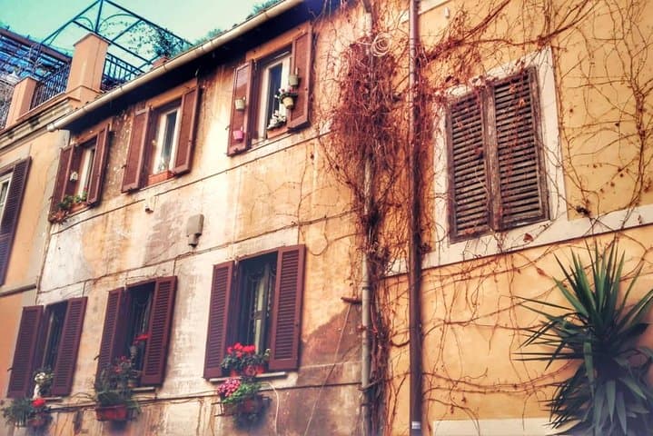 Rione Monti Food, Wine & Sightseeing Tour of Rome