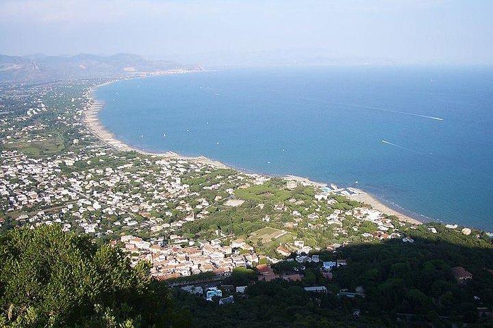 Private Sandy Beach Day Trip From Rome