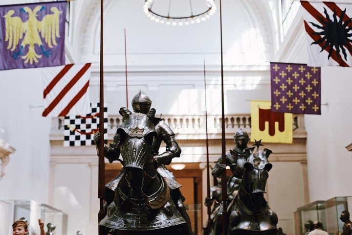 The Met Museum & Central Park New York Exclusive Guided Tour