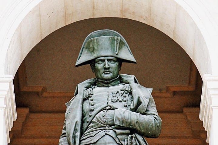 Skip the line Invalides Dome Louis XIV and Napoleon Guided Tour