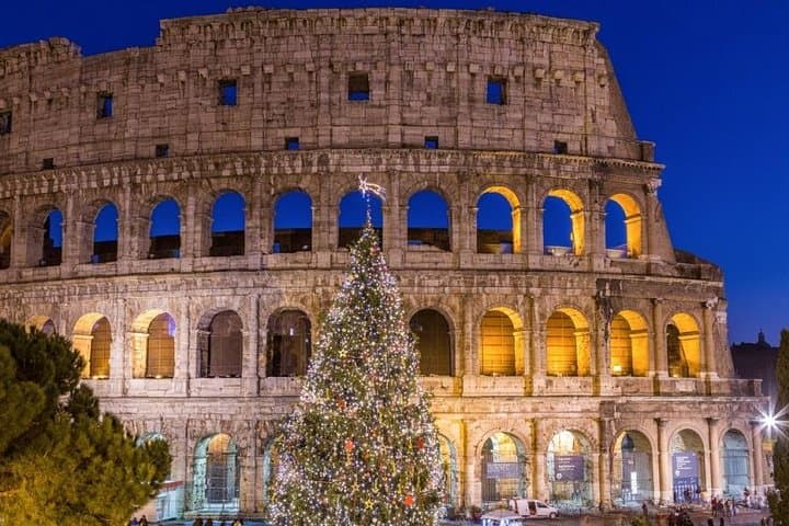 Christmas Walking Tour in Rome