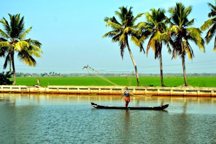 5 Days Private Kerala Tour Package by Saffron India Tours