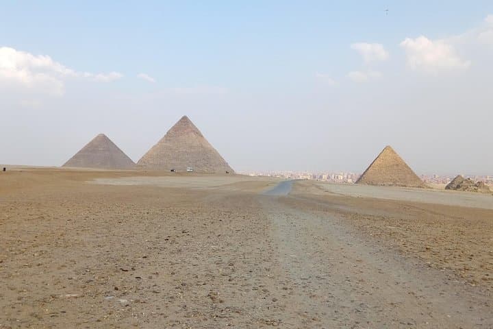 Cairo Top Tour in one day pyramids,Museum,Felucca and khan El khalili Bazar