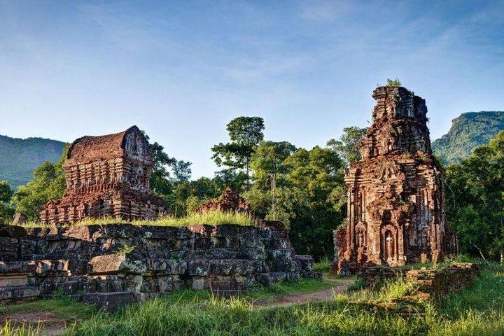 My Son Sanctuary and cruise trip from Hoi An/ Da Nang