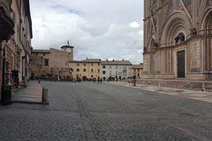 Orvieto and Civita di Bagnoregio: Private Full Day Trip from Rome