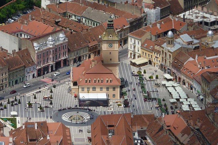 2-Day Small-Group Tour to Dracula's Castle, Rasnov Fortress, Peles Castle, Sighisoara and Libearty Brown Bear Sanctuary with Overnight in Brasov