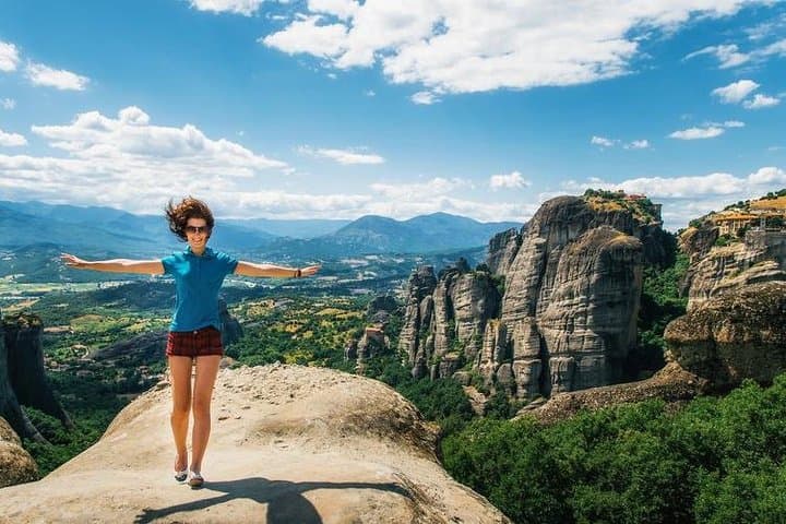 Full day Trip from Athens to Meteora