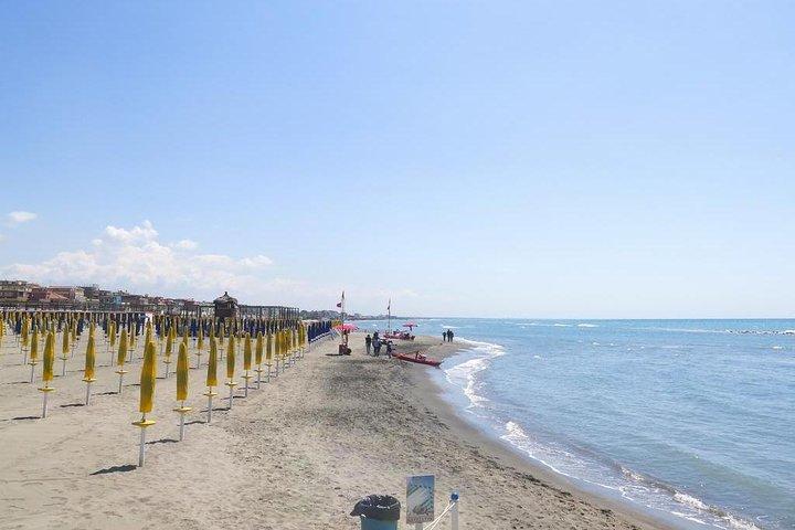 Private Sandy Beach Day Trip From Rome