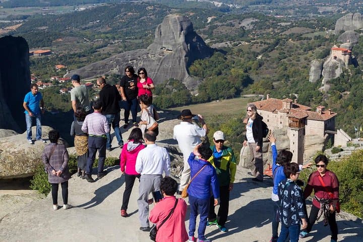 2-Day Delphi and Meteora Tour from Athens