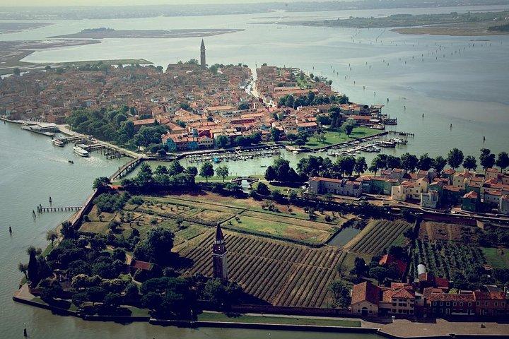 Murano and Burano Islands 4-Hour Tour