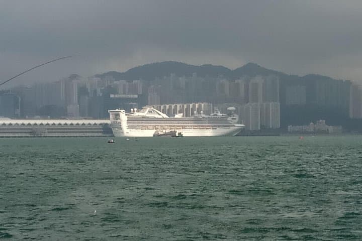 Hong Kong MiniBus Transfer: Hotel / Cruise Terminal and Airport