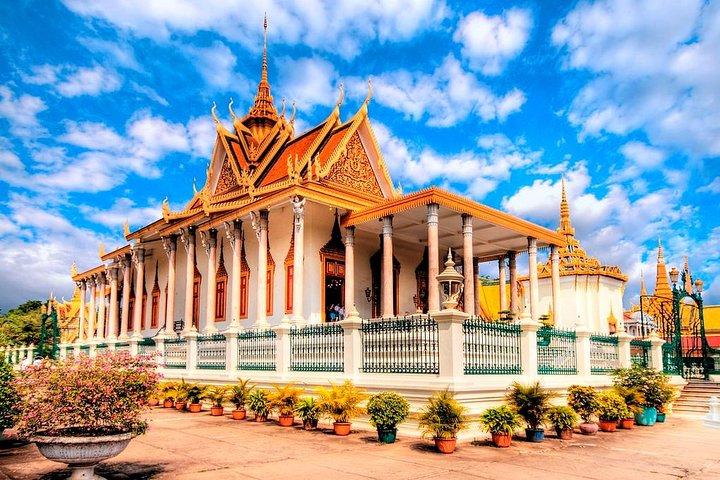 Phnom Penh to Koh Rong/Koh Rong Sanloem by Car or Minivan & Boat