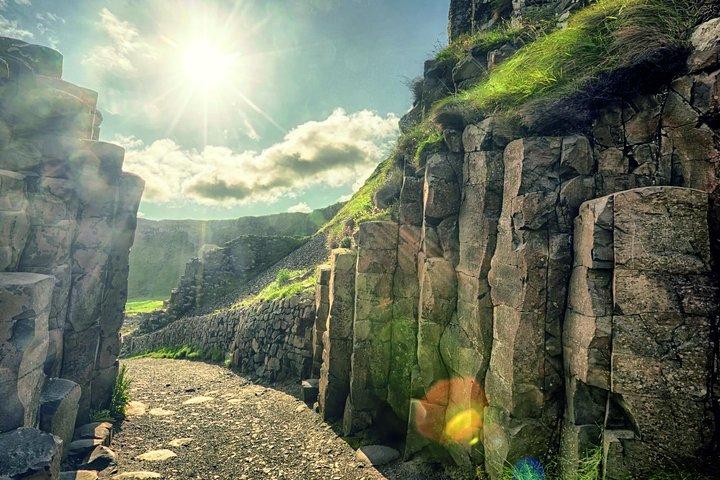 2-Day Northern Ireland Tour from Dublin Including Belfast and Giants Causeway