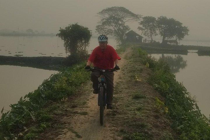 Cycle the Kolkata Wetlands and Amazing Views