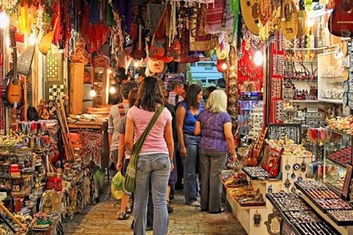Guided Shopping Tour of Old Delhi and New Delhi