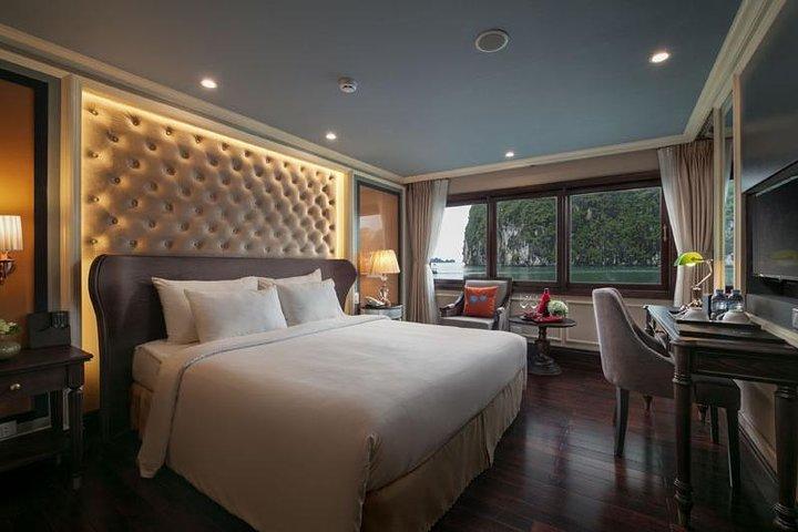 2 days - 1 night in Bai Tu Long Bay at 5 stars cruise - private balcony cabins