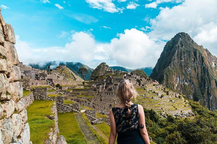 4 day - Bucketlist Cusco: Rainbow Mtn, Machu Picchu, Sacred Valley, Humantay