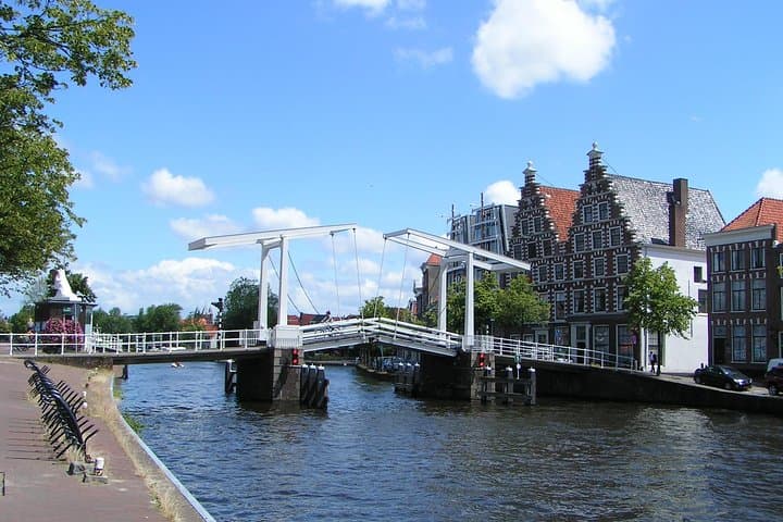 Amsterdam to Haarlem: Private & Custom Day-Trip with a Local