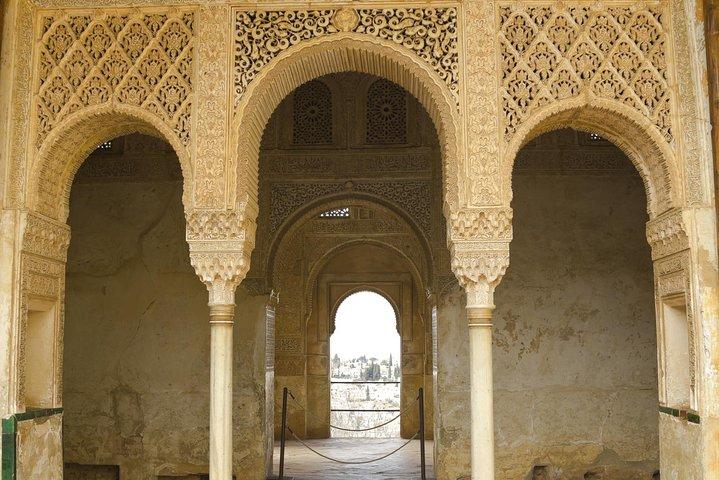 Alhambra & Generalife Gardens Skip-the-Line Tour from Motril Port