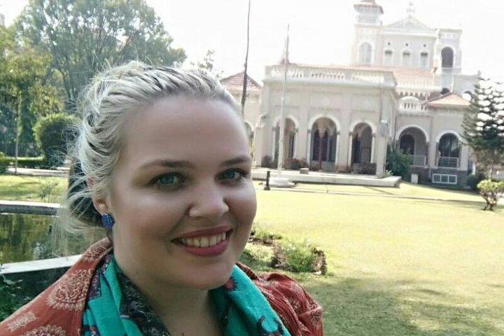Full day tour of Pune with guide and lunch