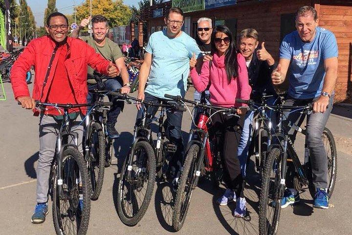 1- or 3-Hour Private Kyiv Guided Bike Tour