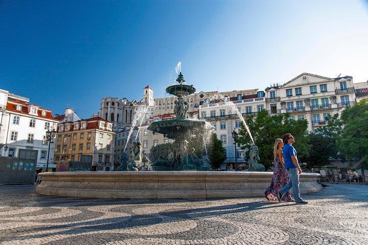 Lisbon and Sintra Essence 9H Private Tour from Lisbon or Cascais