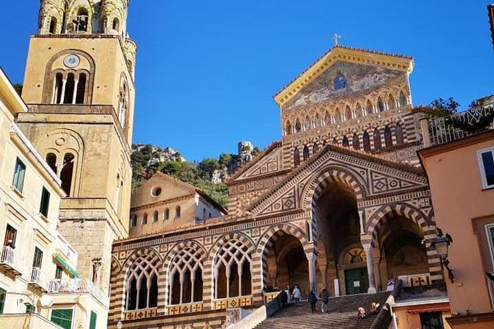 Private Amalfi Coast Full Day Tour from the Naples or Sorrento