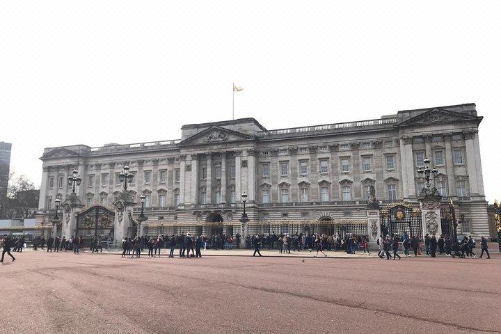 Private Chauffeur at your Disposal in London
