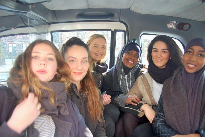Award Winning Exclusive 2 Hr Private Belfast Black Taxi Cab Tour