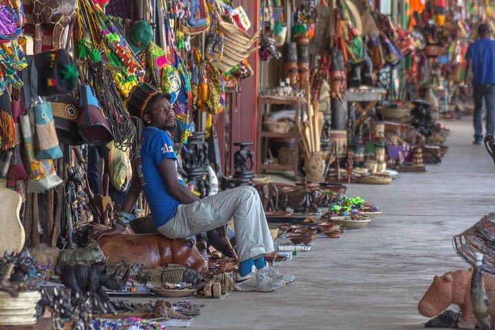 Half Day Livingstone City, Museum and Victoria Falls Tour