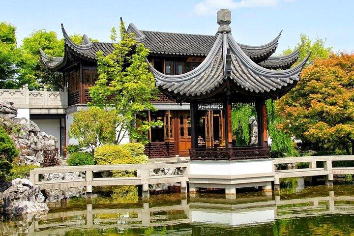 Private Suzhou and Tongli Water Village Day Trip from Shanghai