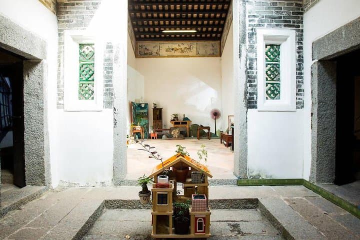 Hong Kong 4-Hour Heritage Bike Tour - Culture & Food