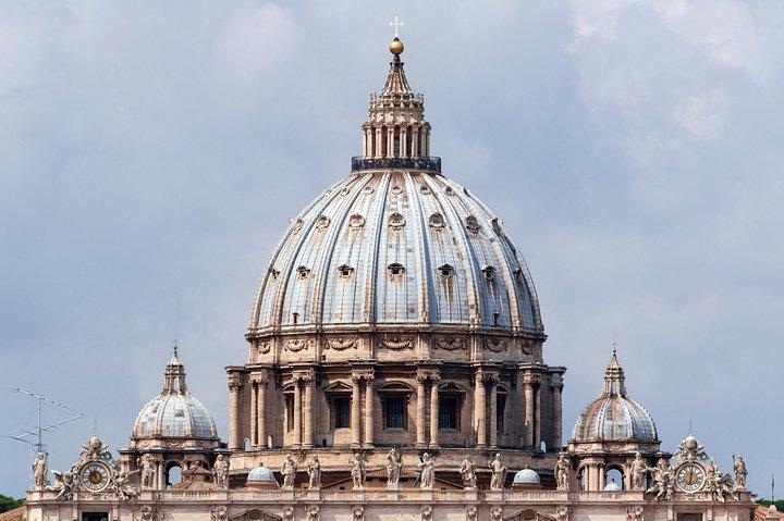 Private Vatican Museums Hidden Gems 3 hours Tour with Pick-Up