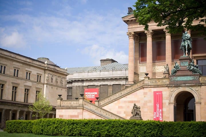 Explore Berlin Shore Excursion: Top Attractions Private Tour from Warnemuende