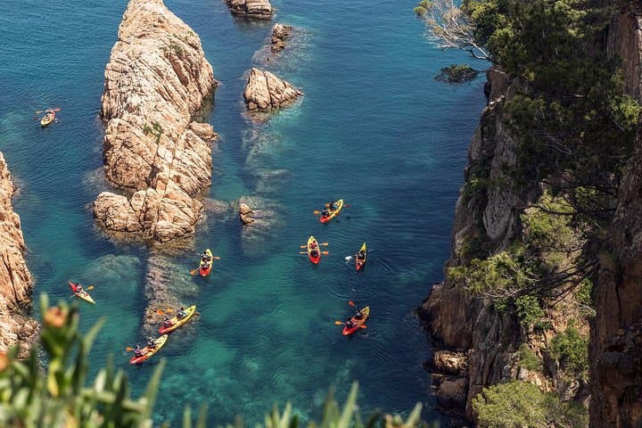 Costa Brava Tour: Kayak, Snorkel & Cliff Jump from Barcelona