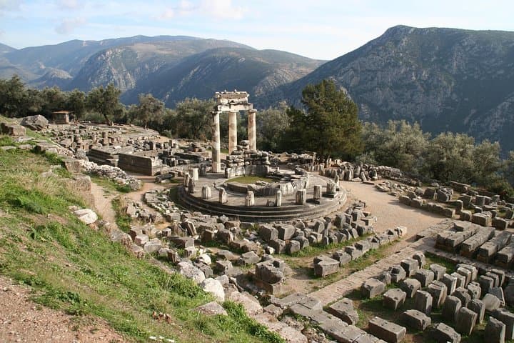 Delphi Day tour for groups from Athens