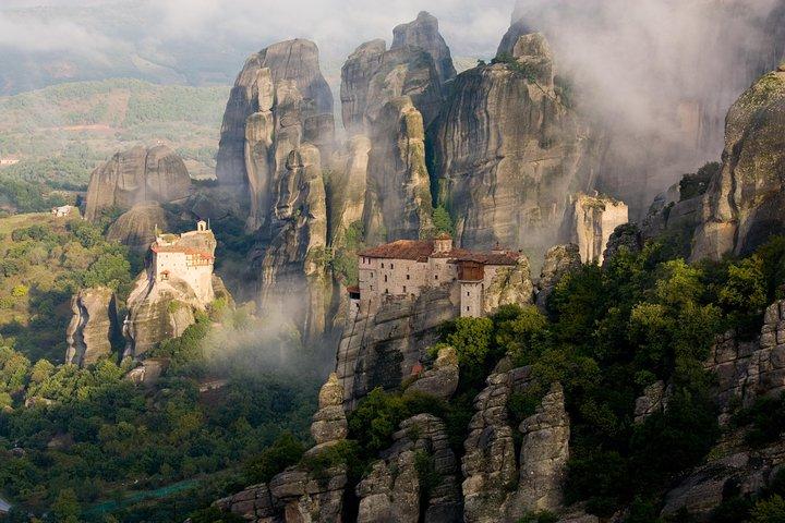 Meteora daytrip private tour for groups from Athens