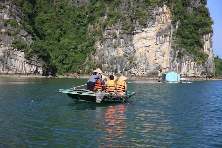 Bai Tu Long Luxury Cruises 2D/1N Tour: Kayaking, Swimming at the pristine places