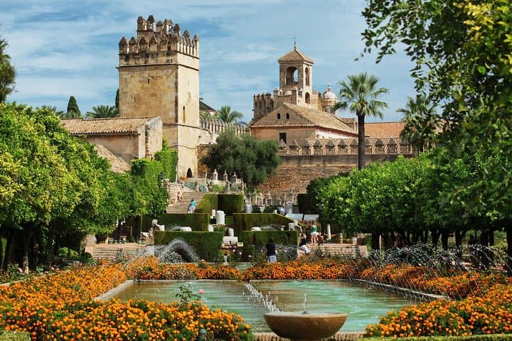 6-Day guided tour Andalucia and Valencia from Barcelona