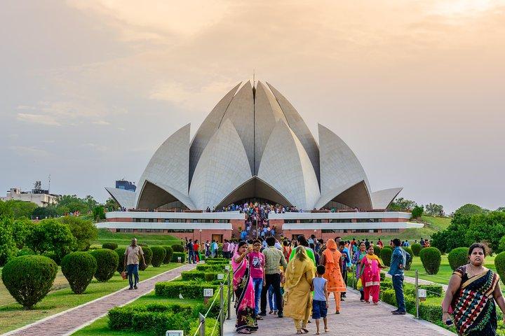 Private Delhi Temples and Spiritual Sites 6 Hours Tour