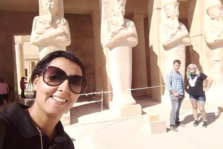 Private Tour West Bank Hatshepsut temple ,Valley king ,Memnon Statue with Lunch
