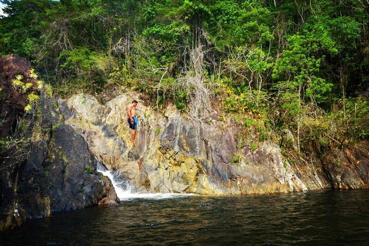 Xunantunich and Jungle Pontoon Waterfall Adventure
