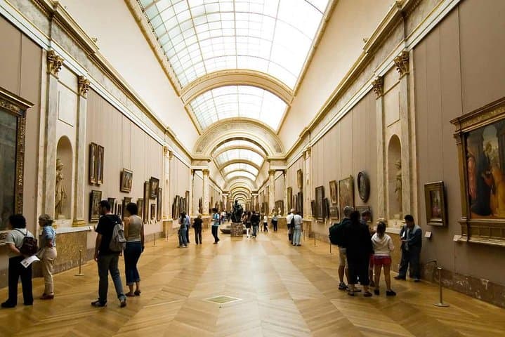 Louvre Museum Guided Family Treasure Hunt
