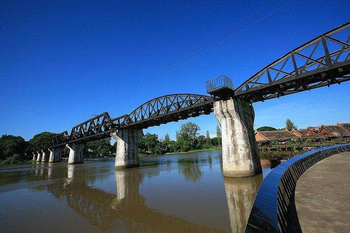 River Kwai Bridge and Floating Market Full-Day Combo