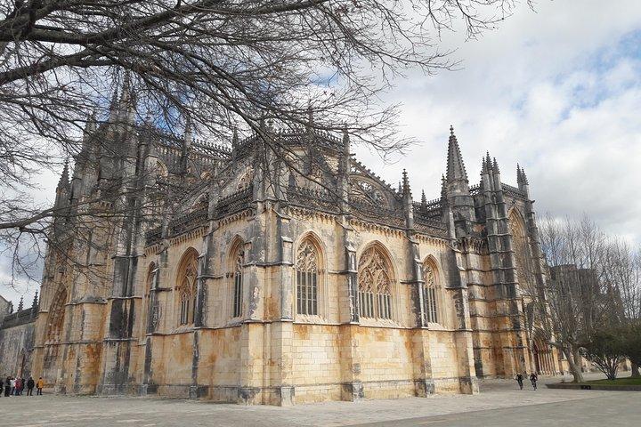 Fátima, Batalha, Nazaré and Óbidos day Tour
