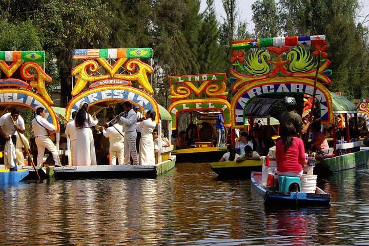 Frida Kahlo's House, Coyoacan and Xochimilco - All Day Tour