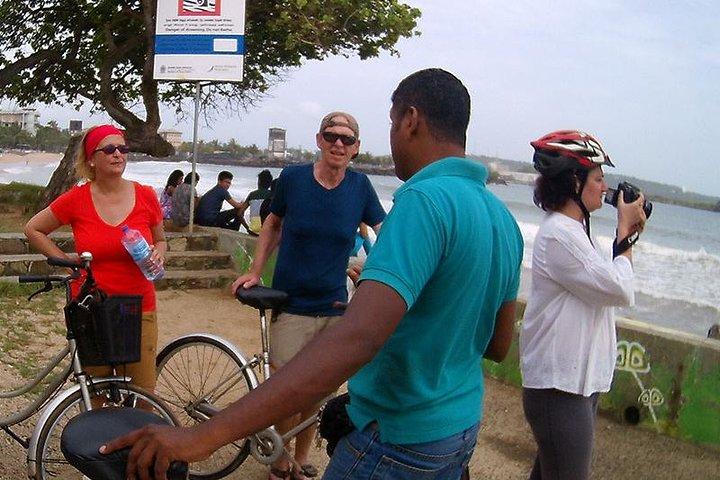 Galle: City & Fort Cycling tour with Hotel Pickup