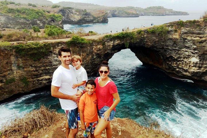 Nusa Penida 4 Spot Snorkeling with Manta and Island Tour